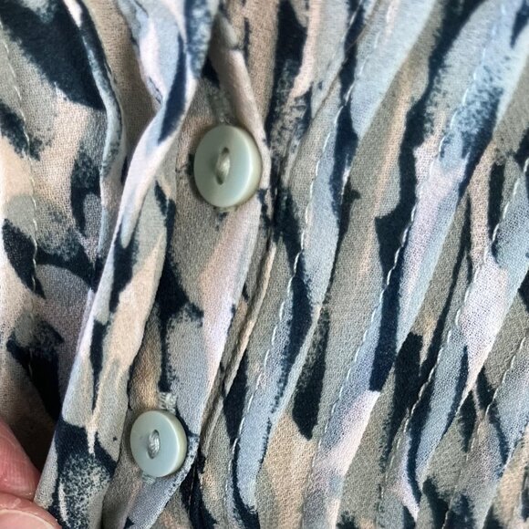 H&M Dress Green Vneck Short Sleeves Spring Summer Size Medium - Picture 5 of 12